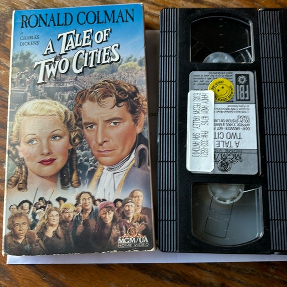 EUC vintage VHS A Tale of Two Cities MGM/UA Home Video works Ronald Coleman - Picture 1 of 4